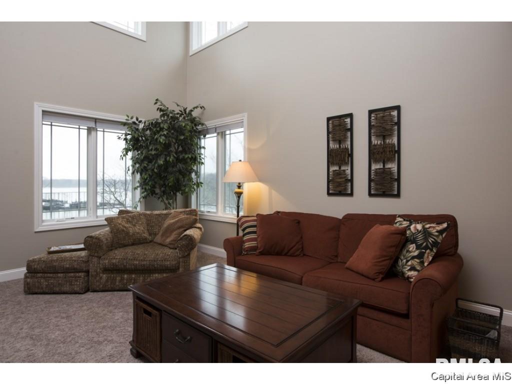 9 St Springfield Il 62712 *** Springfield, IL 62712 - Photo 3 of 26 Gallery Image 3