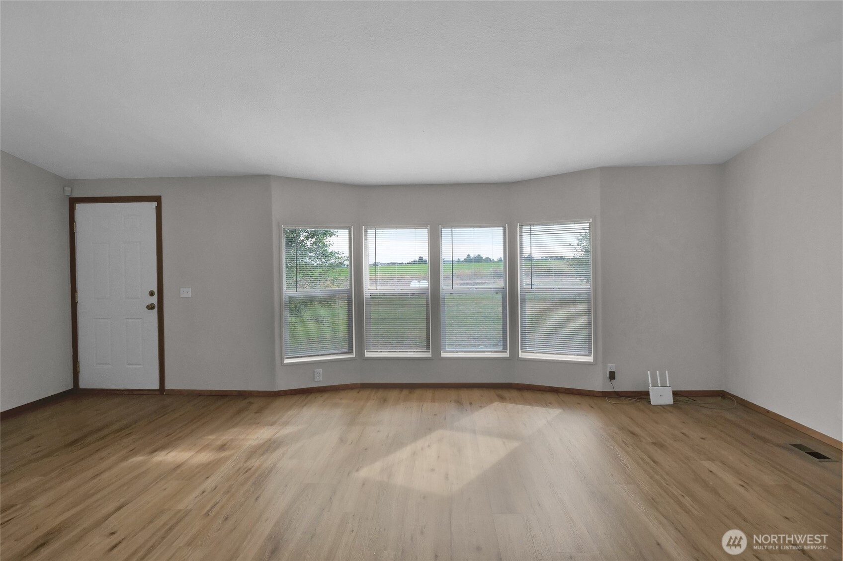 6316 Ferguson Road Northeast Moses Lake, WA 98837 - Photo 9 of 33 Gallery Image 9