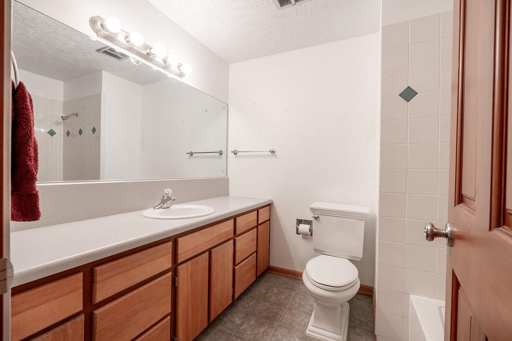 5214 North Evergreen Road Spokane Valley, WA 99216 - Photo 17 of 41