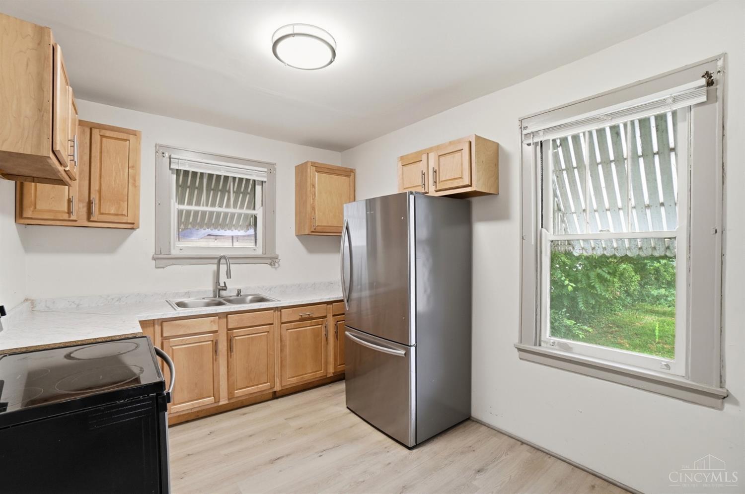 6644 Murray Road Cincinnati, OH 45227 - Photo 10 of 29