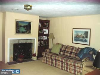 3880 Blake Road Huntingdon Valley, PA 19006 - Photo 2 of 12 Family Room
