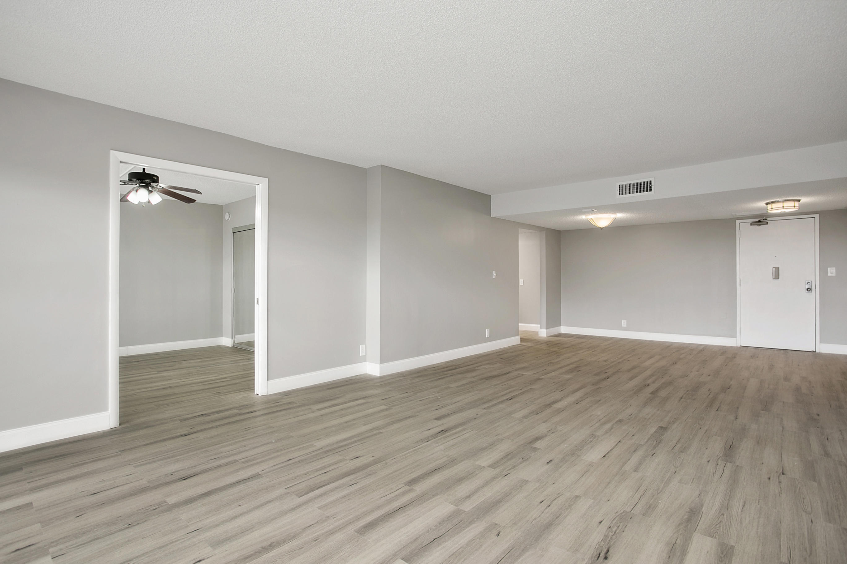 10777 West Sample Road, Unit 615 Coral Springs, FL 33065 - Photo 11 of 18 Split bedroom