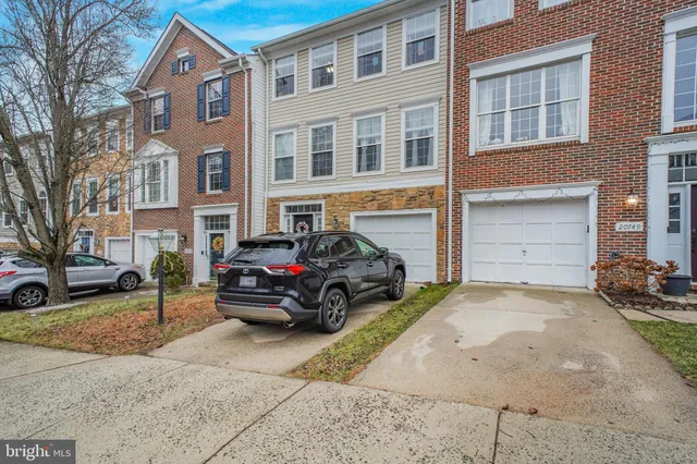 $3,000 | 20751 Bridalveil Falls Terrace, Sterling, VA 20165