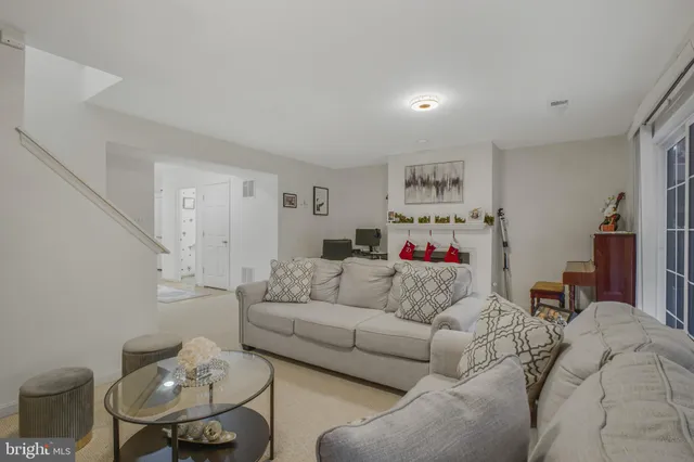 $3,000 | 20751 Bridalveil Falls Terrace, Sterling, VA 20165