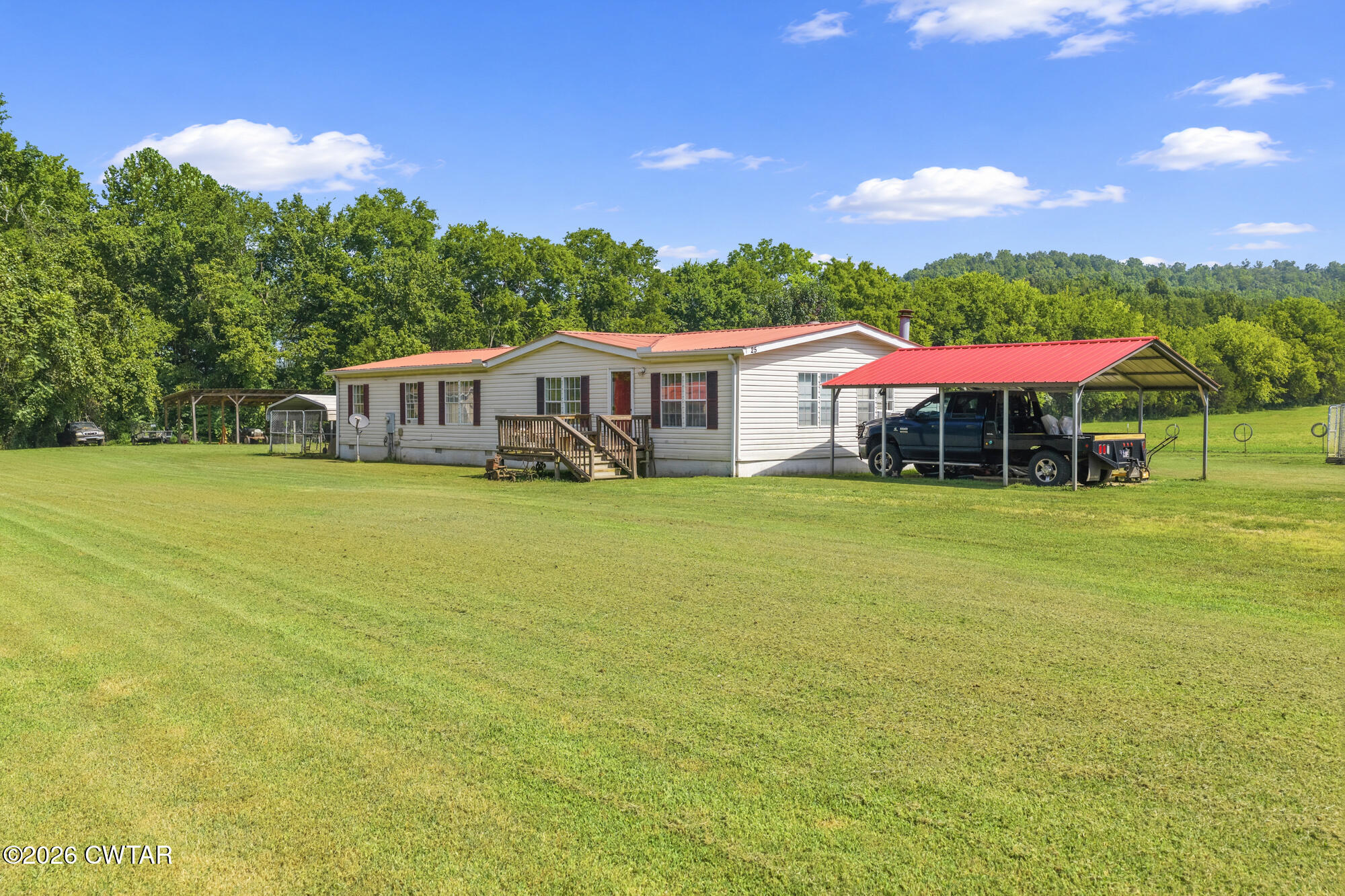 25 Cardinal Road Linden, TN 37096 - Photo 1 of 41 DJI_20260815103544_0808_D