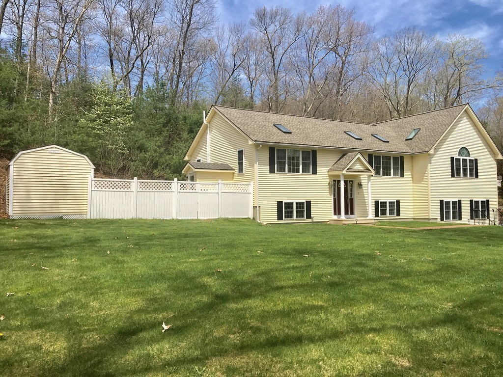 15 Oxbow Road Oxford, MA 01537 - Photo 1 of 20 Gallery Image 1