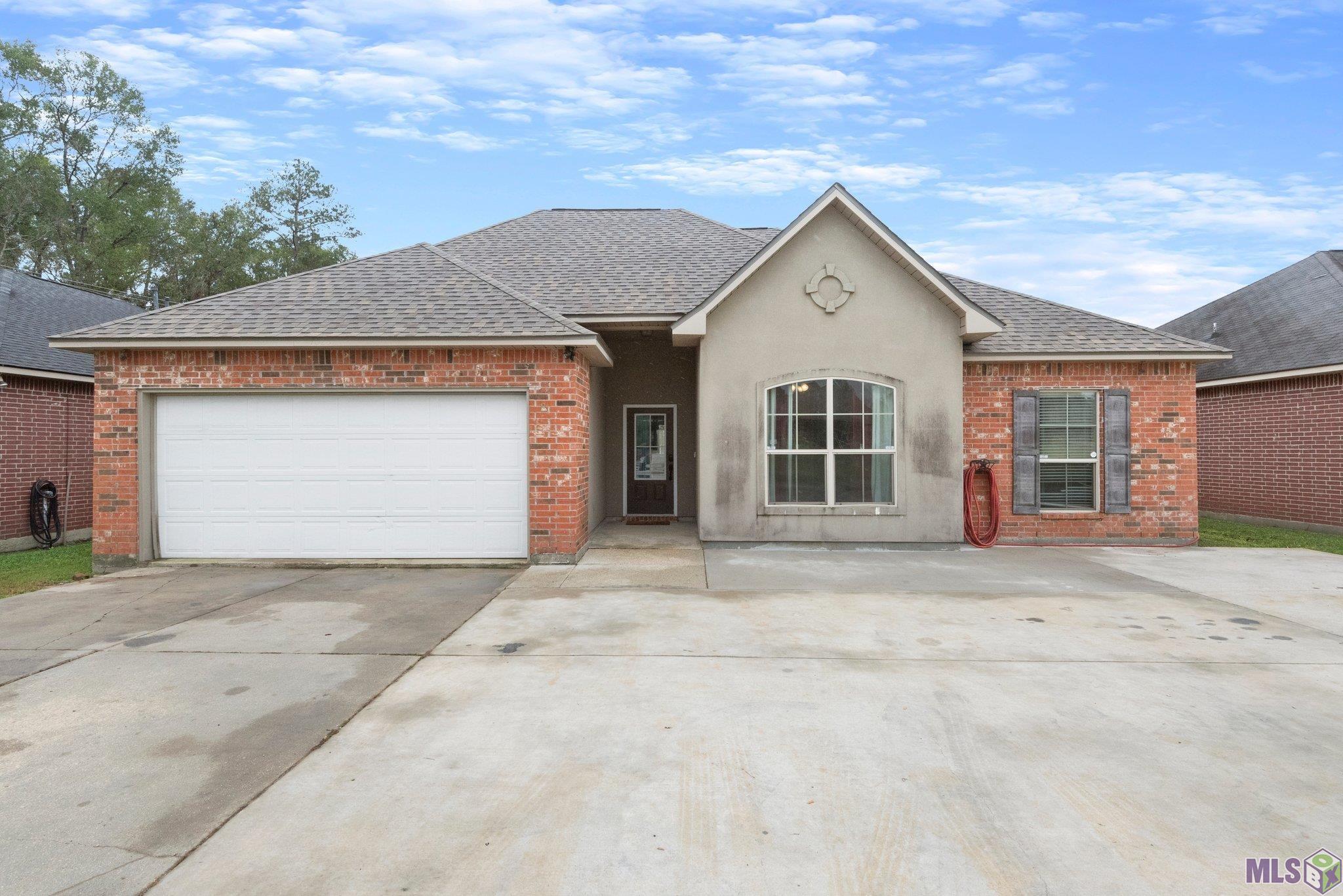 10232 Sims Road Denham Springs, LA 70706 - Photo 2 of 19 Gallery Image 2