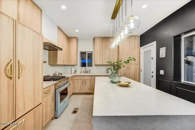 $1,395,000 | 87 West Windsor Avenue, Phoenix, AZ 85003