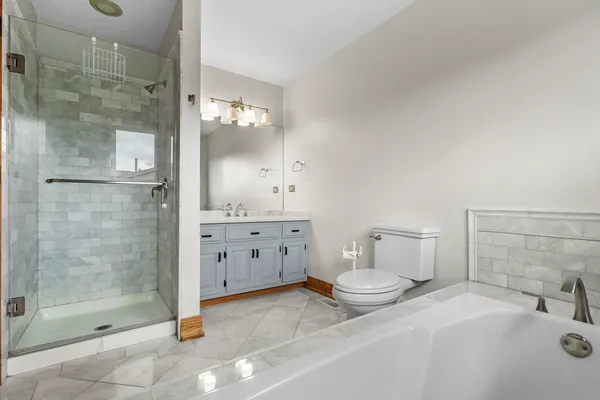 $520,000 | 11742 Lighthouse Lane, Palos Heights, IL 60463