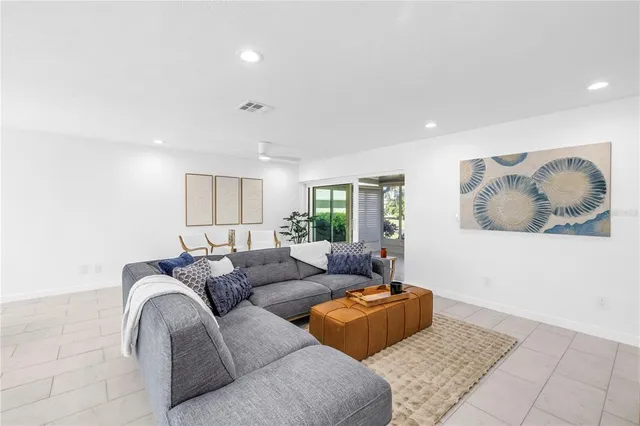 $3,850 | 111 Whispering Sands Circle, Unit V38, Sarasota, FL 34242