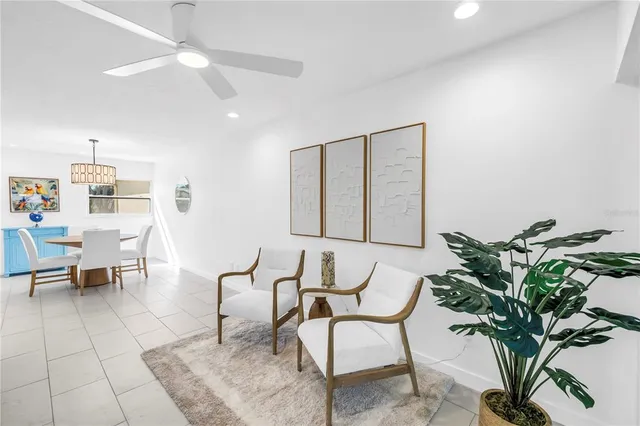 $3,850 | 111 Whispering Sands Circle, Unit V38, Sarasota, FL 34242