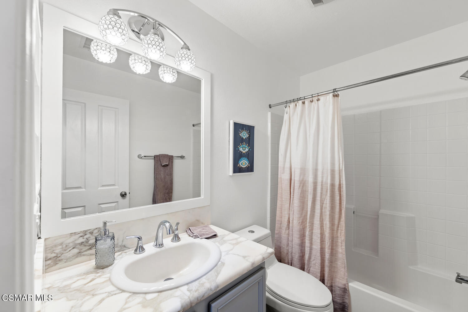 4153 Laredo Lane, Unit B Simi Valley, CA 93063 - Photo 11 of 44 main bathroom