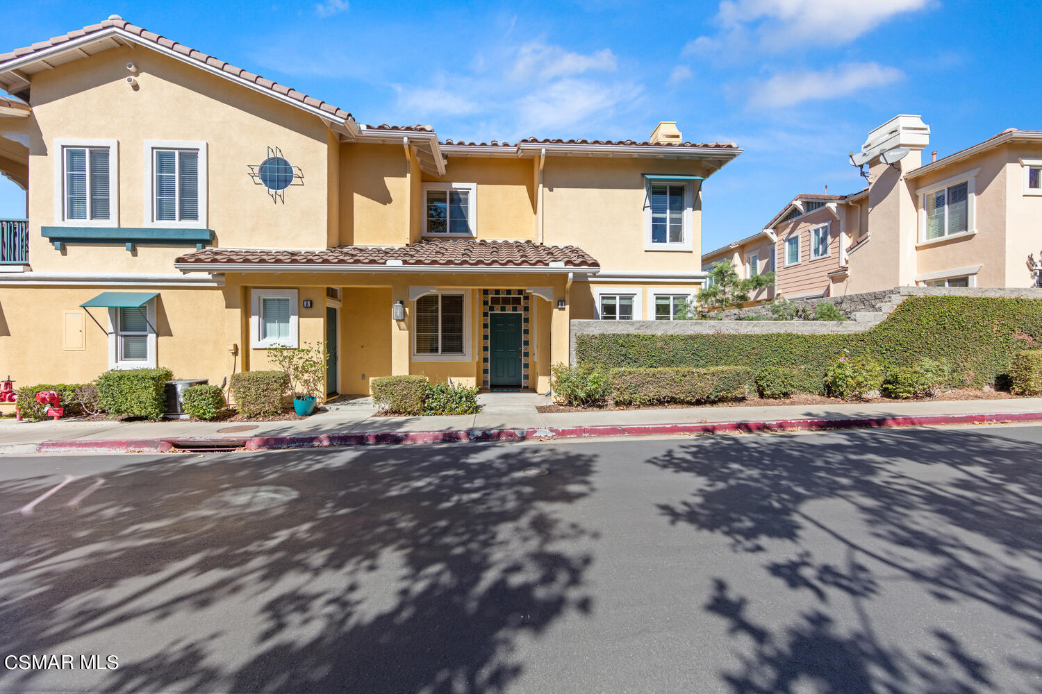 4153 Laredo Lane, Unit B Simi Valley, CA 93063 - Photo 25 of 44 front