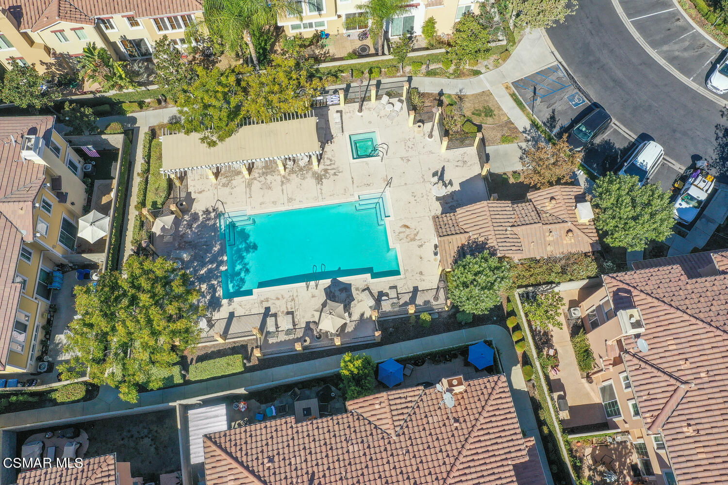 4153 Laredo Lane, Unit B Simi Valley, CA 93063 - Photo 35 of 44 pool
