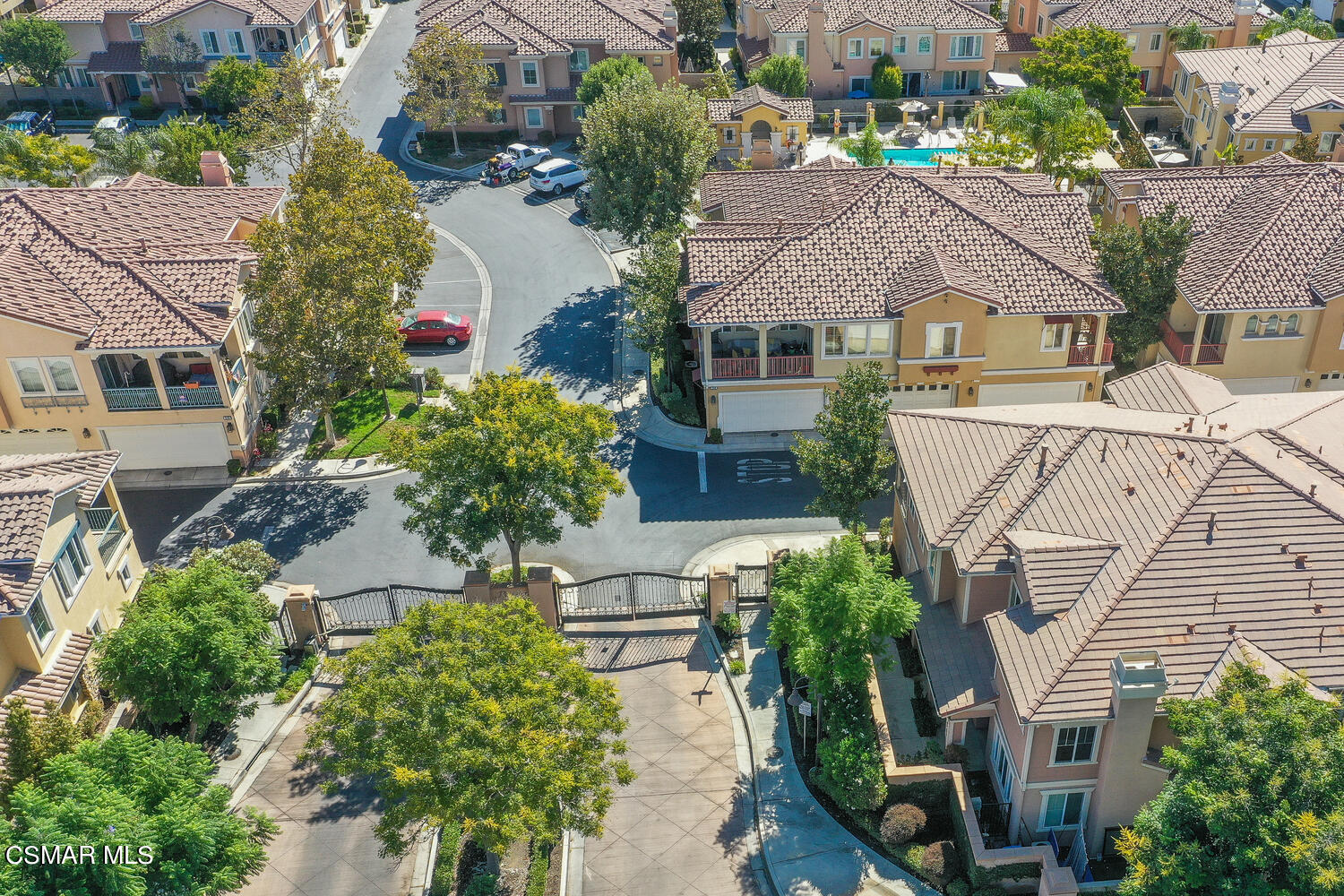 4153 Laredo Lane, Unit B Simi Valley, CA 93063 - Photo 36 of 44 overhead