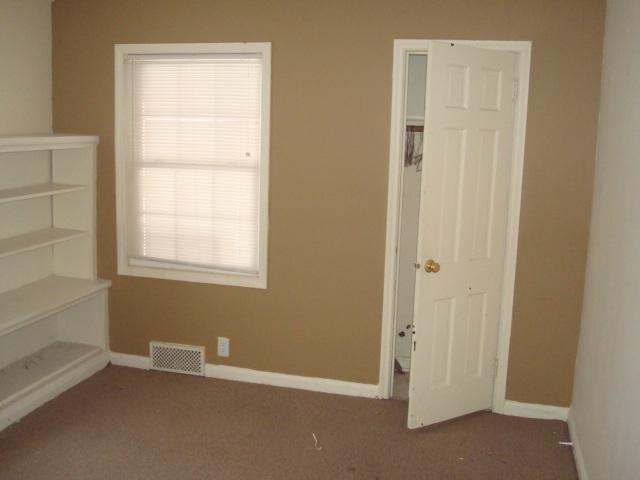 815 Berkley Road Indianapolis, IN 46208 - Photo 4 of 5