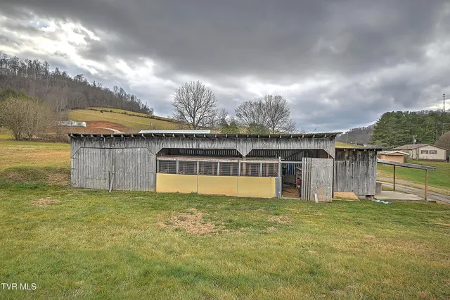 $330,000 | 20483 Hoot Owl Road, Bristol, VA 24202