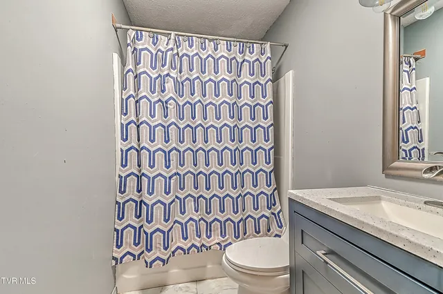 $330,000 | 20483 Hoot Owl Road, Bristol, VA 24202