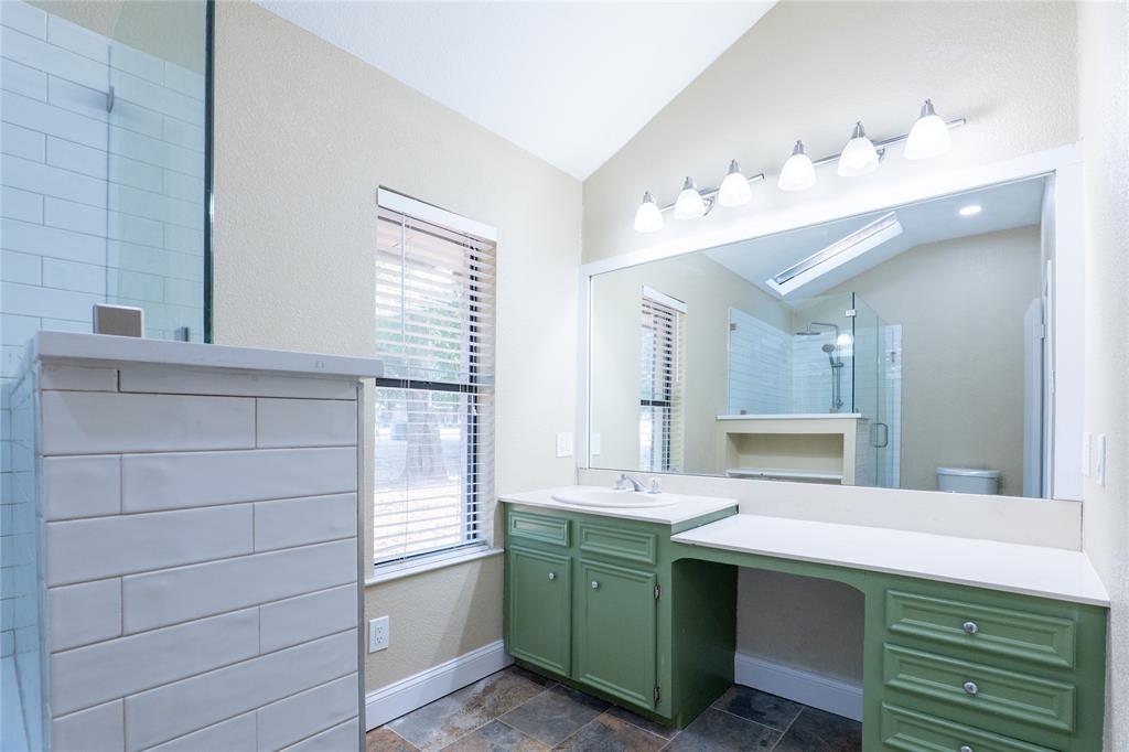 207 Southridge Road Edgewood, TX 75117 - Photo 13 of 29 Gallery Image 13