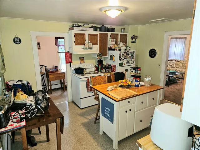 $379,900 | 1 Side Hill Street, Hopkinton, RI 02832