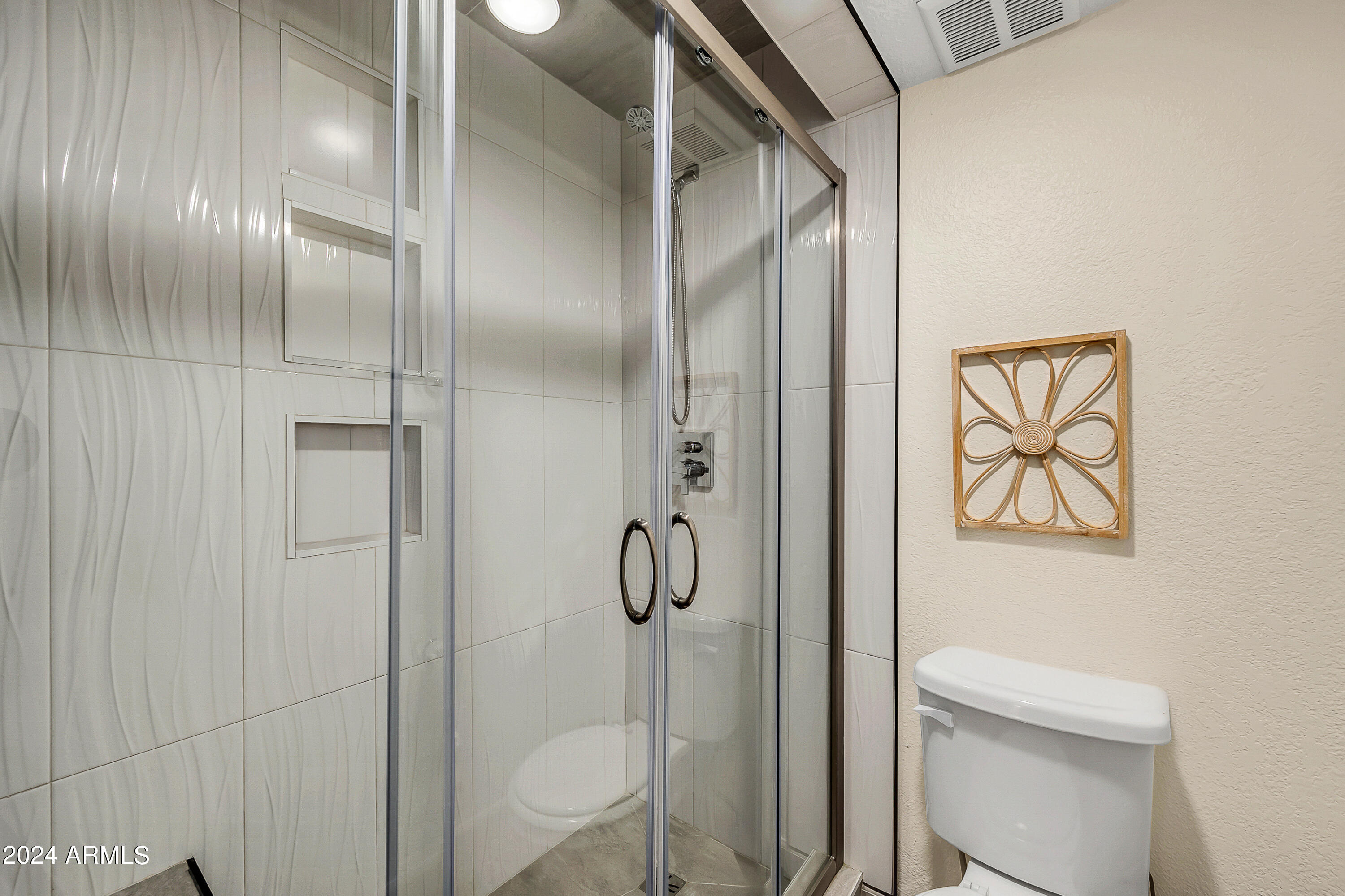 7430 East Chaparral Road, Unit 215A Scottsdale, AZ 85250 - Photo 11 of 32 Primary Shower