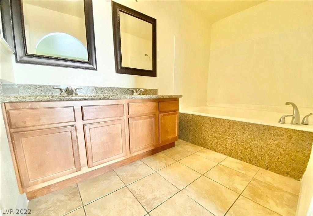 1848 North Decatur Boulevard, Unit 103 Las Vegas, NV 89108 - Photo 12 of 16
