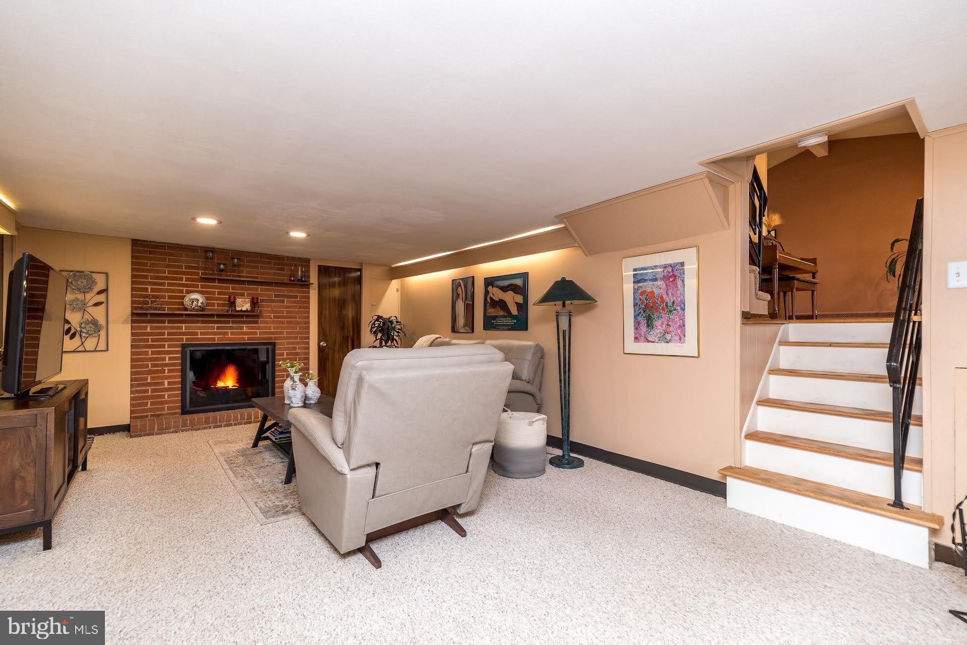 923 Irvin Road Huntingdon Valley, PA 19006 - Photo 24 of 61