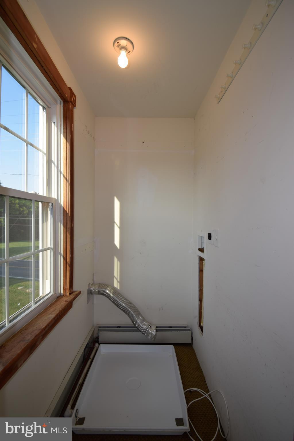 212 Calvary Road Churchville, MD 21028 - Photo 15 of 30 Laundry In~ Master Bedroom