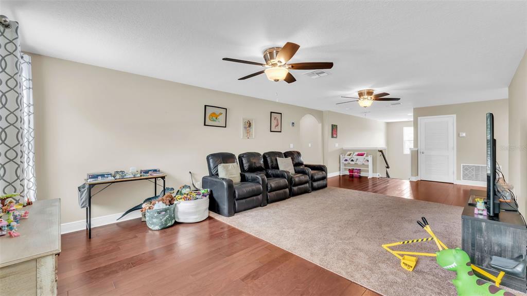 132 Magneta Loop Auburndale, FL 33823 - Photo 31 of 56 a living room with furniture