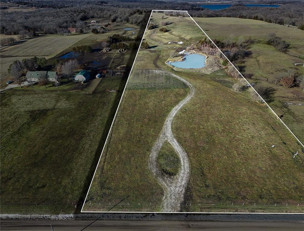 300 North Road Baldwin City Ks  