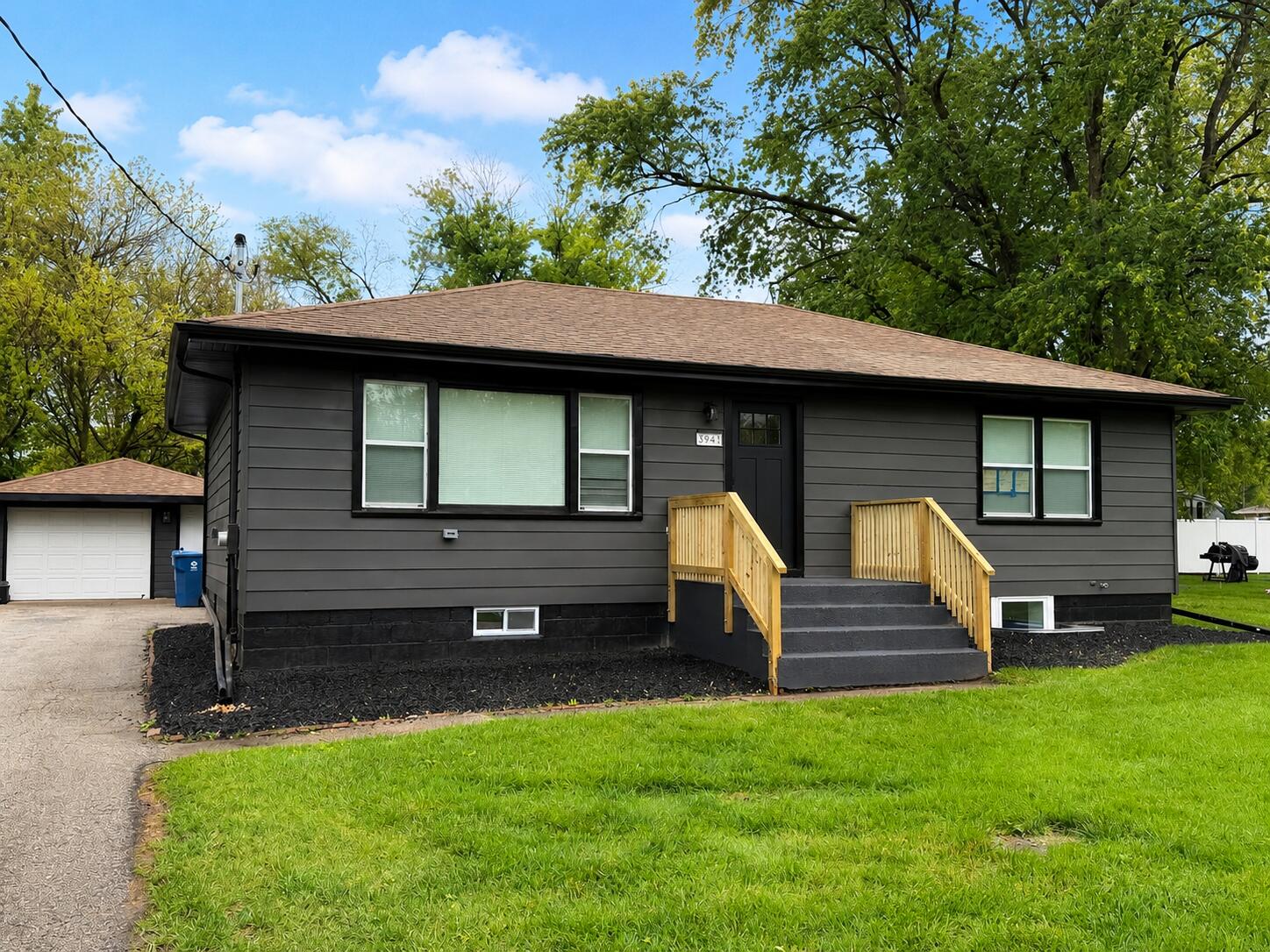 3941 Wirth Road Highland, IN 46322 - Photo 1 of 21 1448x1086