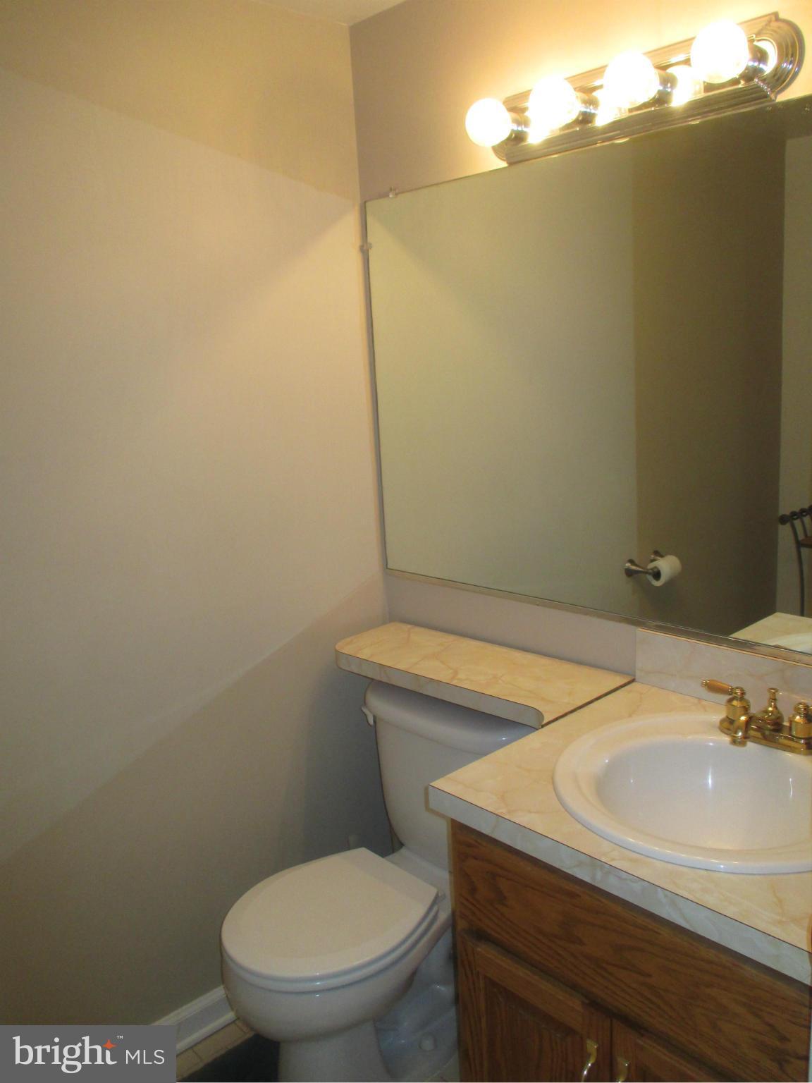 214 Ritter Place Berryville, VA 22611 - Photo 15 of 17 Bath 2