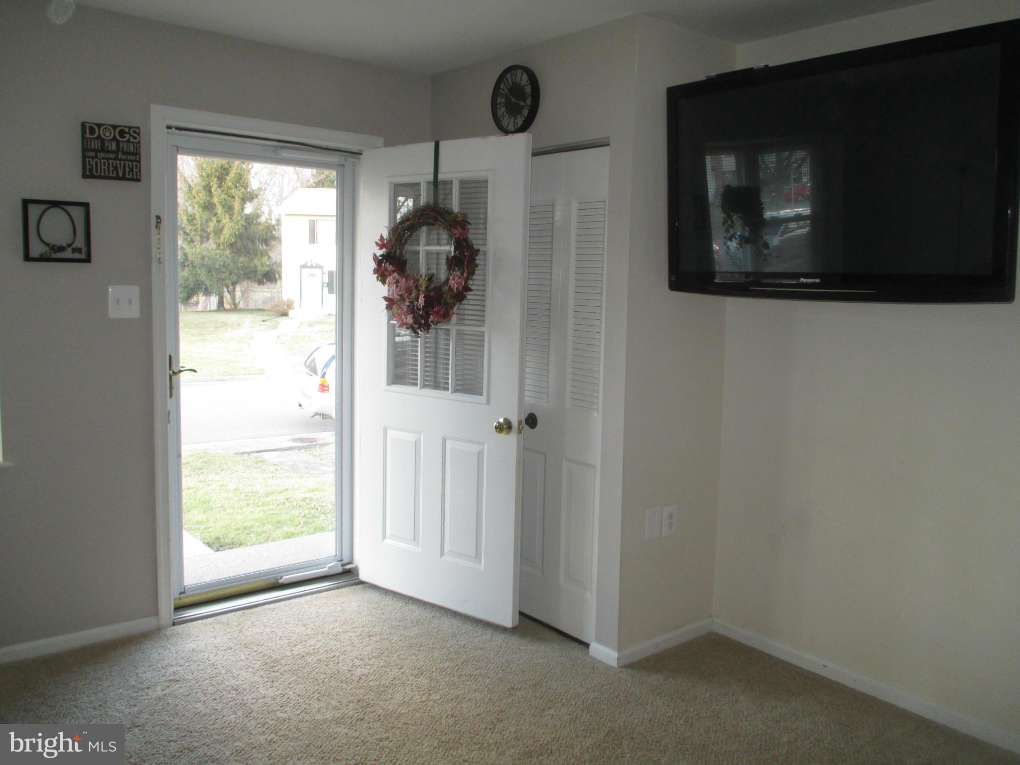 214 Ritter Place Berryville, VA 22611 - Photo 6 of 17 Entry area
