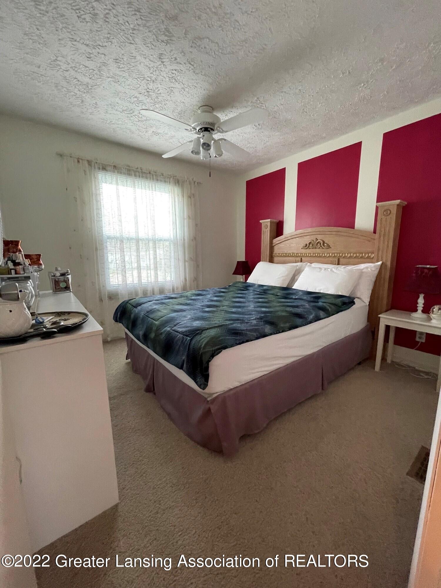 614 West Holmes Road Lansing, MI 48910 - Photo 24 of 42 23