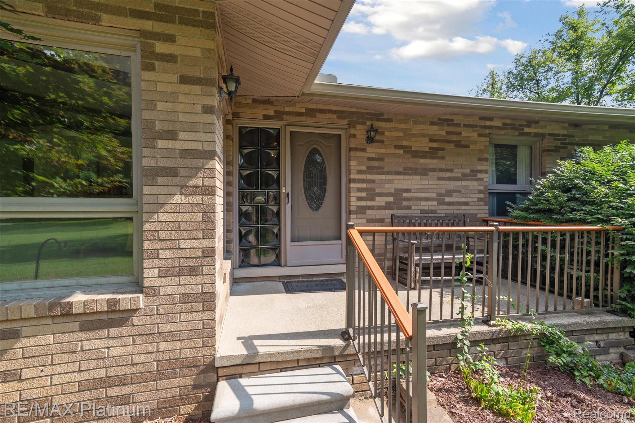 3200 Patterson Lk Road Pinckney, MI 48169 - Photo 24 of 46 05-3200-Patterson-Lake-Rd-Pinckney-MI-48169-WindowStill-59.jpg