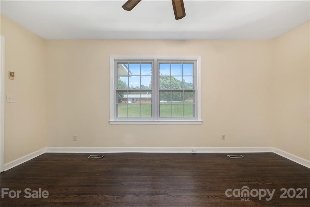 2608 Starnes Road Charlotte, NC 28214 - Photo 12 of 15 Gallery Image 12