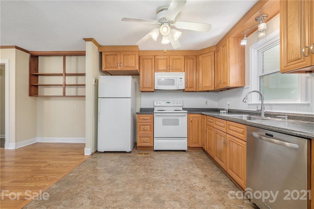 2608 Starnes Road Charlotte, NC 28214 - Photo 4 of 15 Gallery Image 4