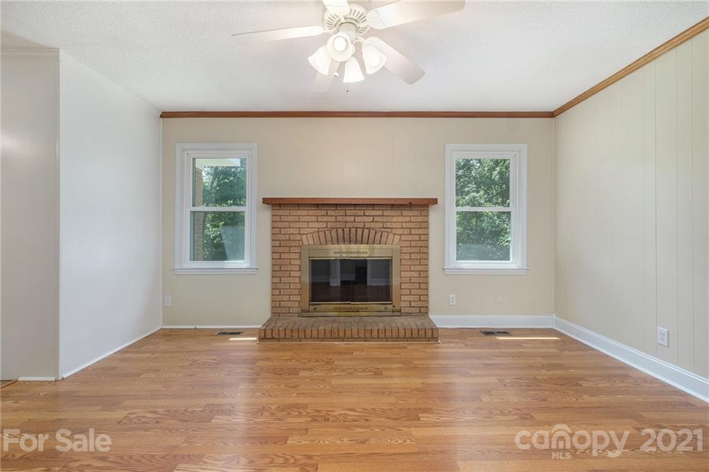 2608 Starnes Road Charlotte, NC 28214 - Photo 5 of 15 Gallery Image 5