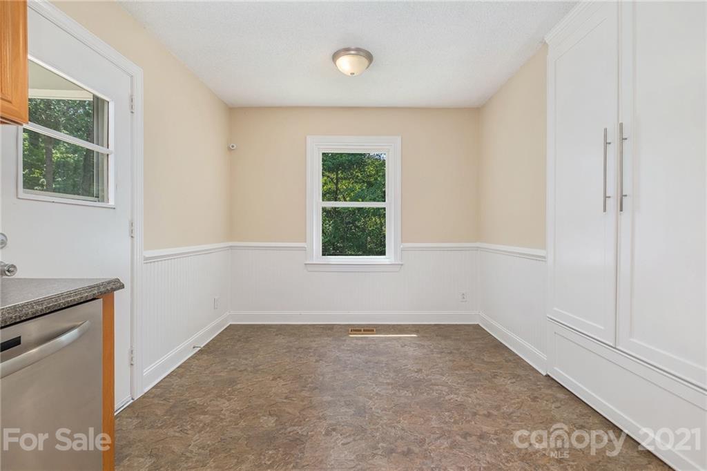 2608 Starnes Road Charlotte, NC 28214 - Photo 10 of 15 Gallery Image 10