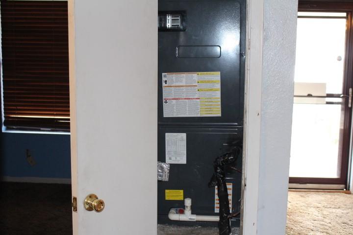 538 Massey Street Athens, TX 75751 - Photo 19 of 32 a view of walk in closet