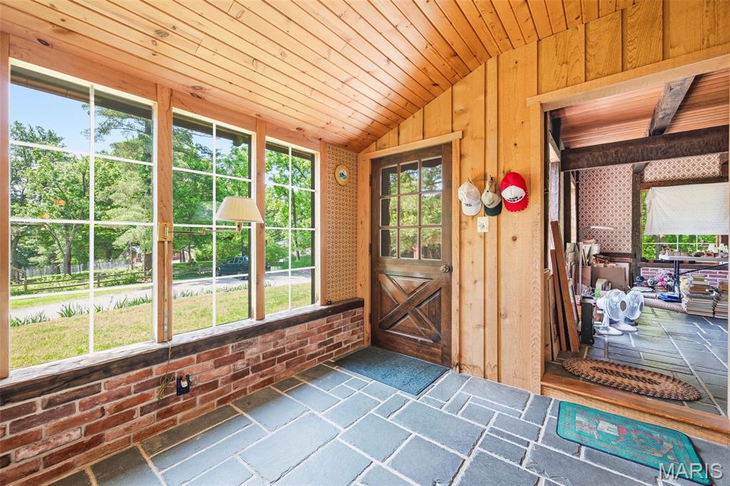 613 Jacobs Station Road St. Charles, MO 63304 - Photo 14 of 58