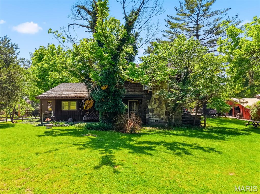 613 Jacobs Station Road St. Charles, MO 63304 - Photo 6 of 58