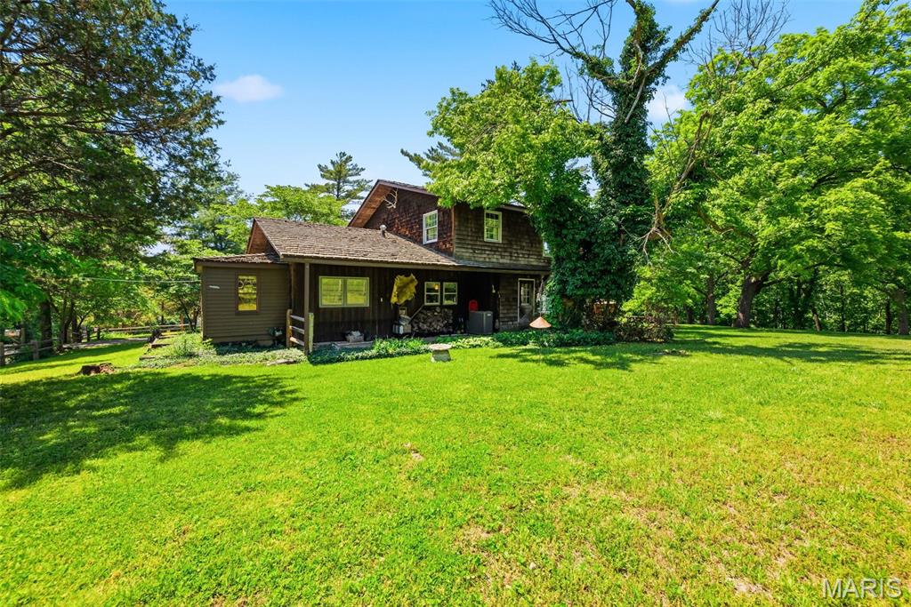 613 Jacobs Station Road St. Charles, MO 63304 - Photo 7 of 58