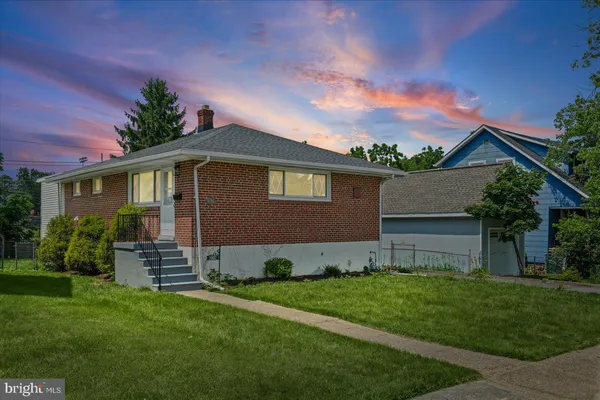 $350,000 | 2002 Summit Avenue, Baltimore, MD 21207