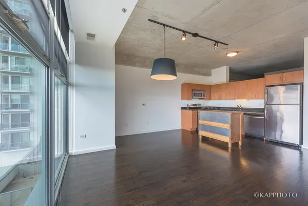 $2,300 | 1620 South Michigan Avenue, Unit 519, Chicago, IL 60616