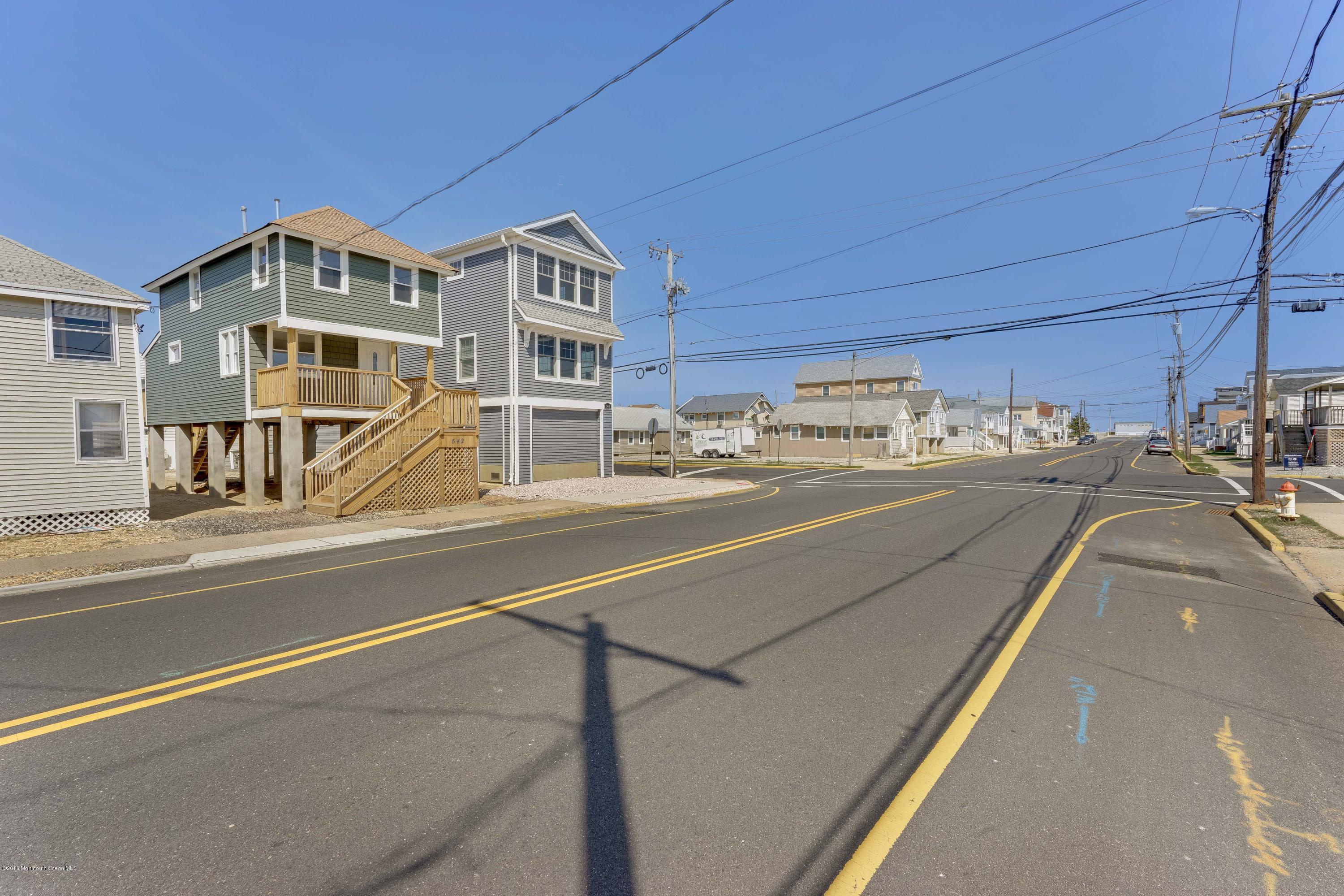 542 Brielle Road Manasquan, NJ 08736 - Photo 23 of 28 25-photo-print-2254092
