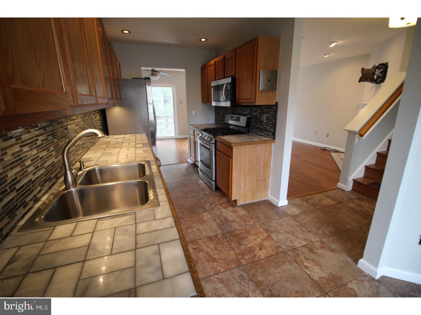 4004 Sterling Road, Unit 149 Yardley, PA 19067 - Photo 4 of 25 Kitchen