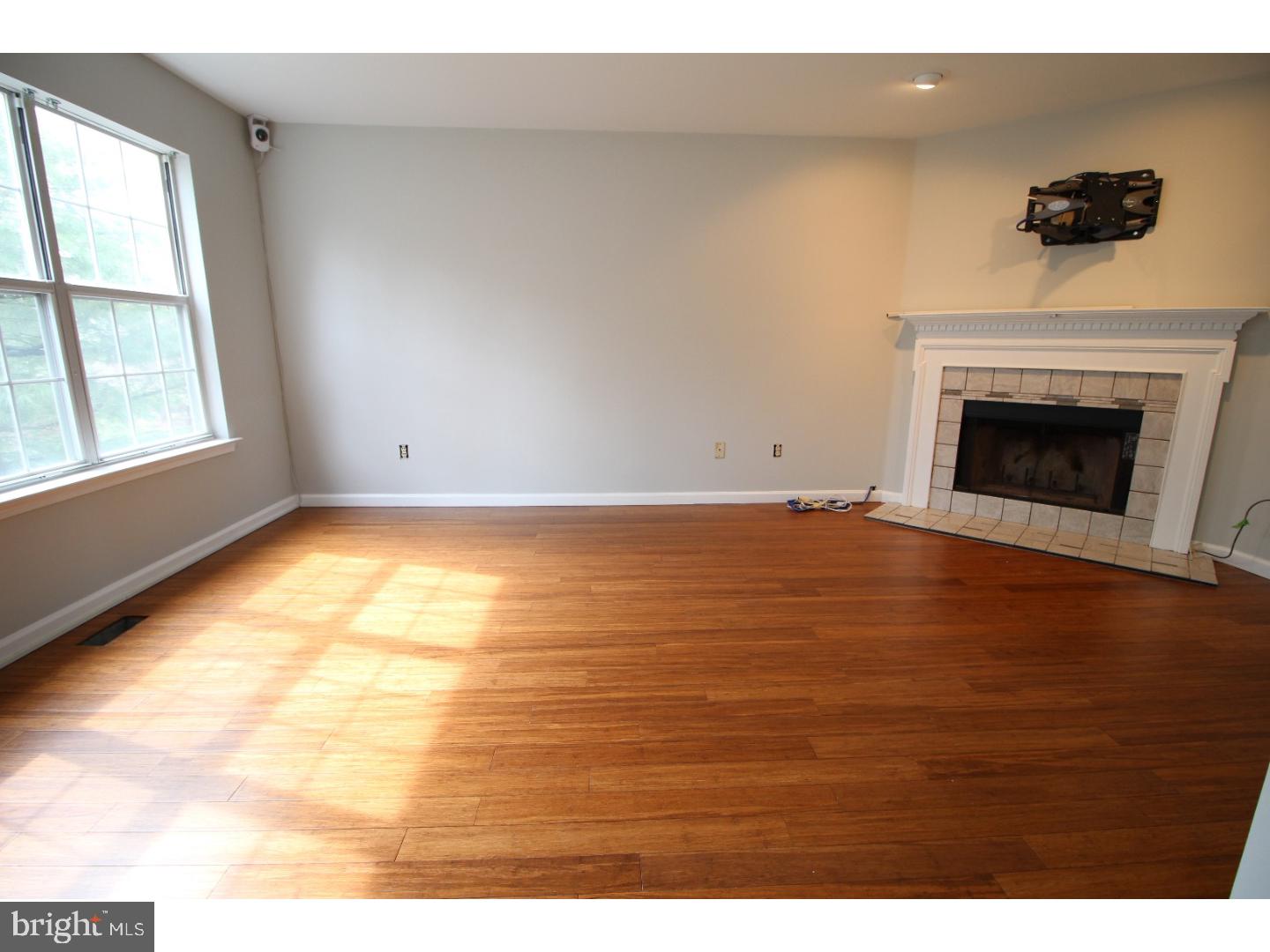 4004 Sterling Road, Unit 149 Yardley, PA 19067 - Photo 7 of 25 Living Room