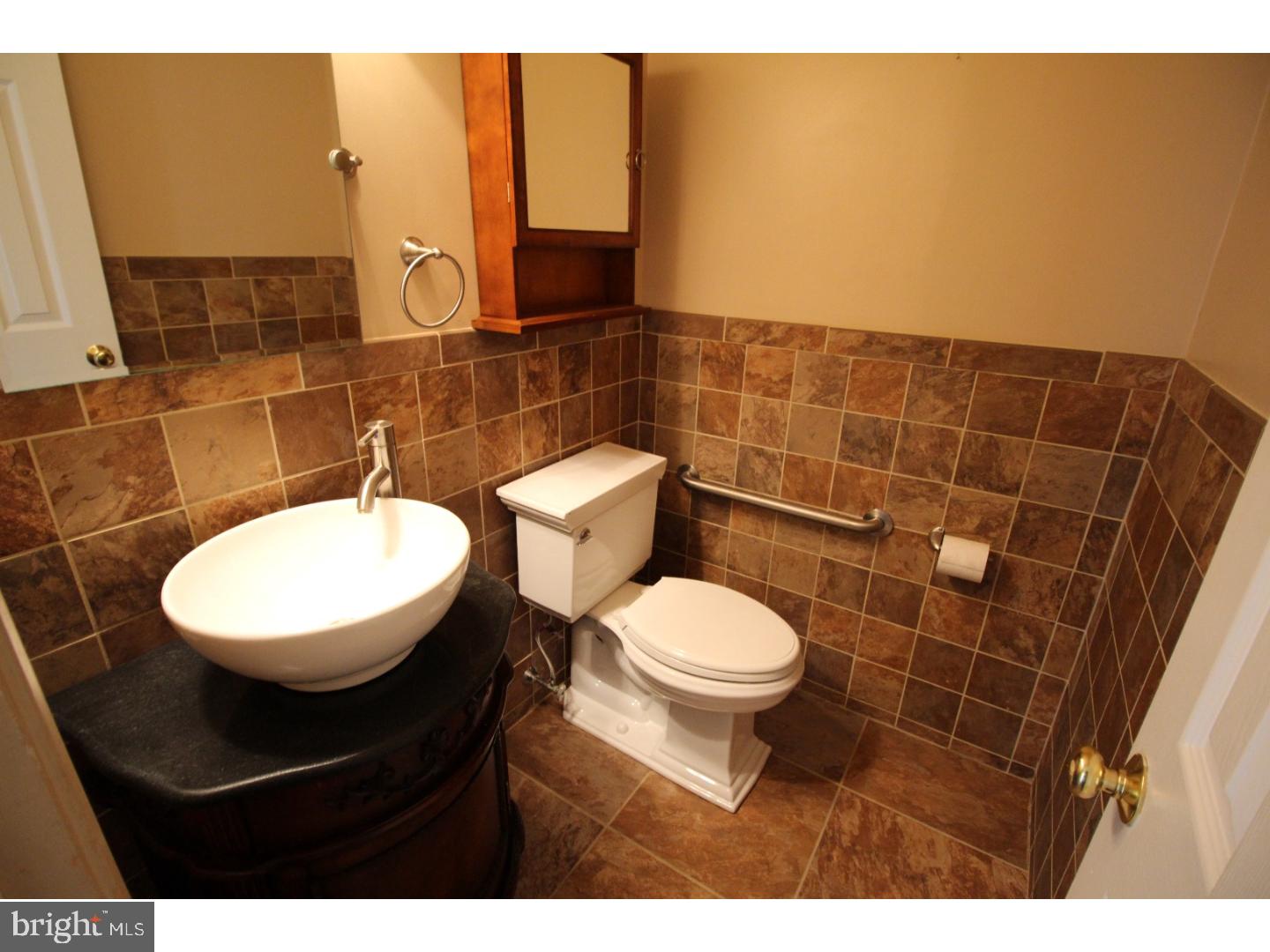 4004 Sterling Road, Unit 149 Yardley, PA 19067 - Photo 9 of 25 Bathroom