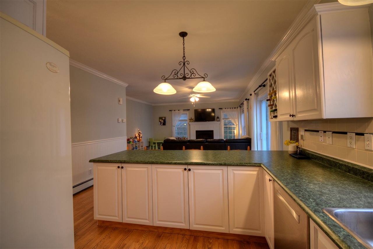38 Currier Field Road Holderness, NH 03245 - Photo 10 of 40